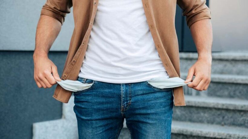 How to Avoid Pickpockets in Barcelona: 14 Practical Tips